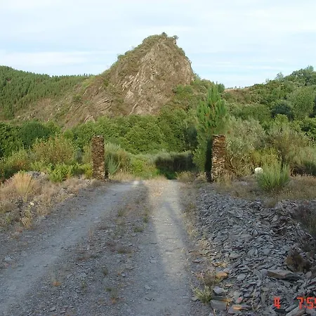 Pensión Castelo Do Mau Vizinho