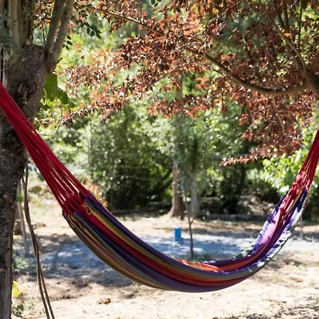 Castelo Do Mau Vizinho Guest house Orjais