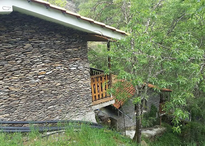 Πανσιόν Castelo Do Mau Vizinho Orjais