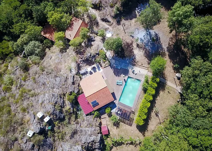 Πανσιόν Castelo Do Mau Vizinho