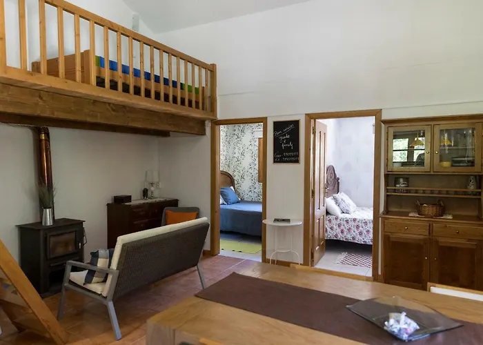 Castelo Do Mau Vizinho * Urjais