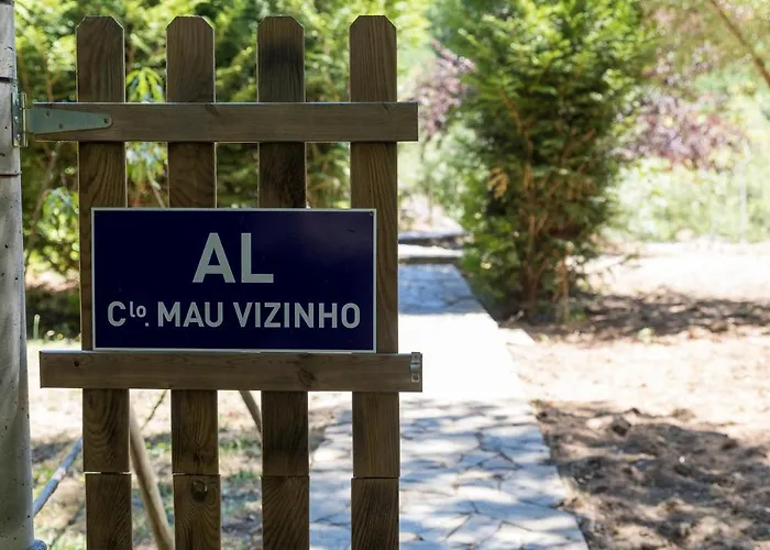 Castelo Do Mau Vizinho