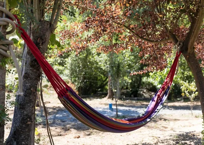 Castelo Do Mau Vizinho Πανσιόν Orjais